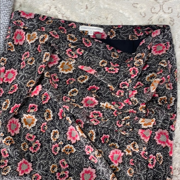 Outfit bundle🔥🔥🔥🔥 - Picture 3 of 4